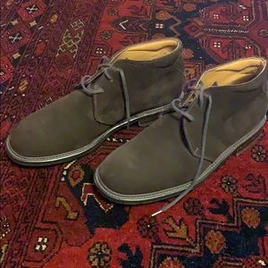 Men’s Brown suede chukka boot